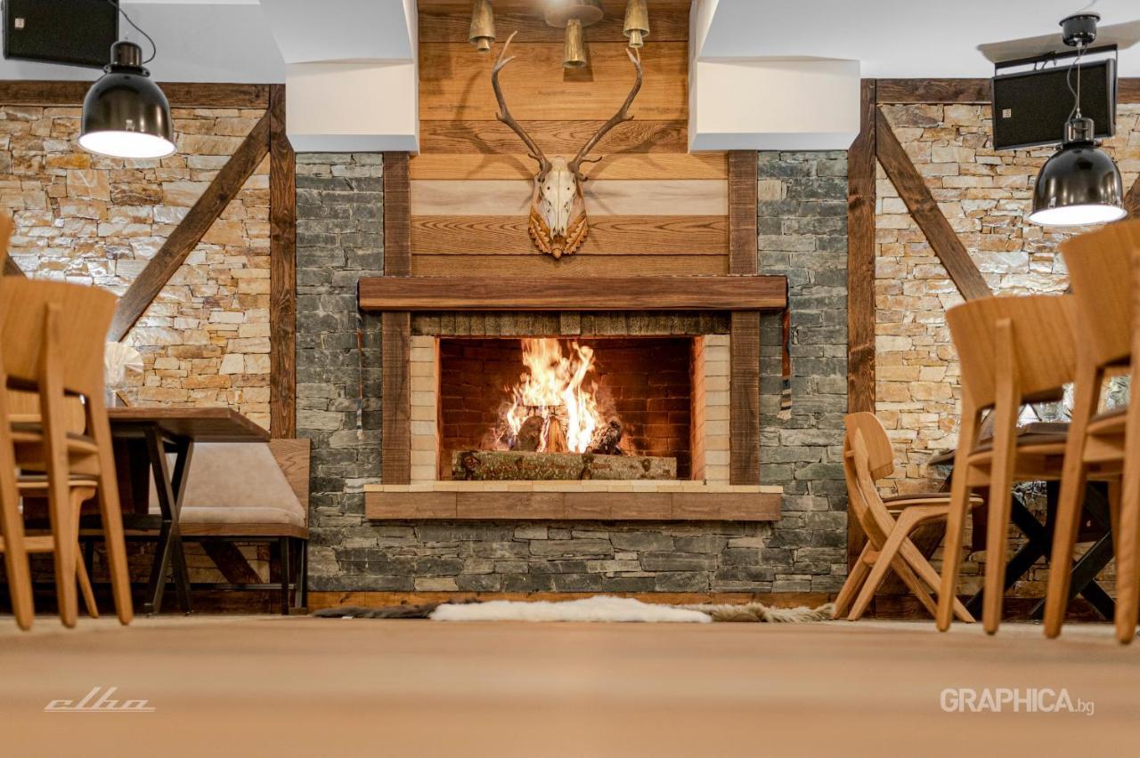 103 Alpine Hotel Panichishte Bagian luar foto