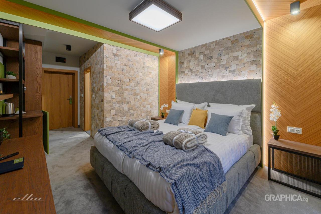 103 Alpine Hotel Panichishte Bagian luar foto