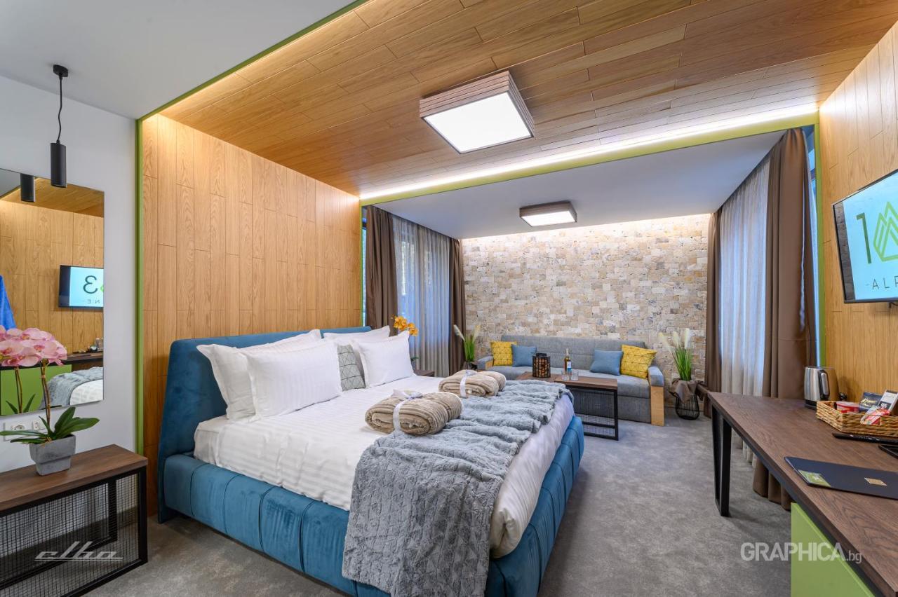 103 Alpine Hotel Panichishte Bagian luar foto