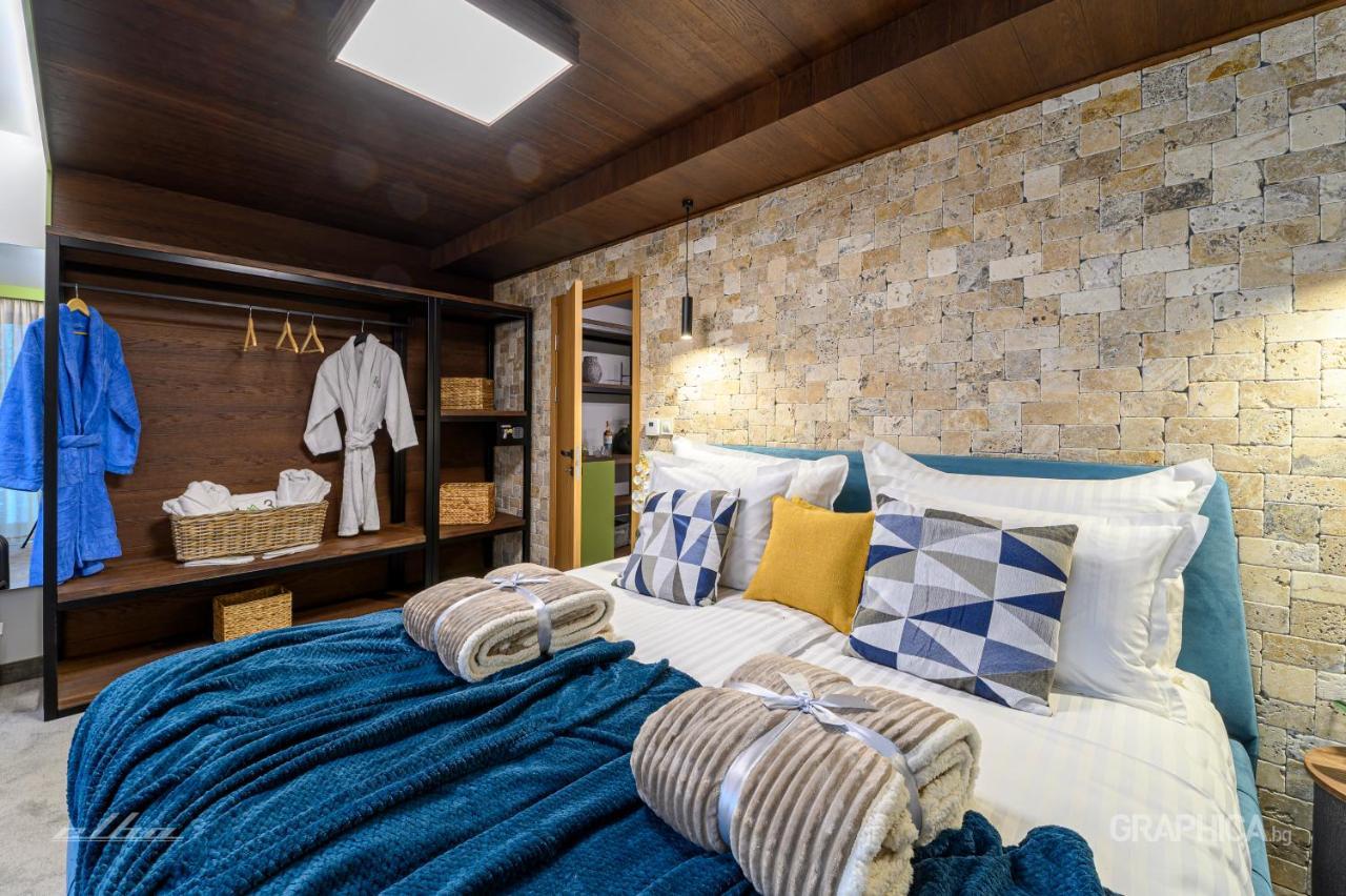 103 Alpine Hotel Panichishte Bagian luar foto