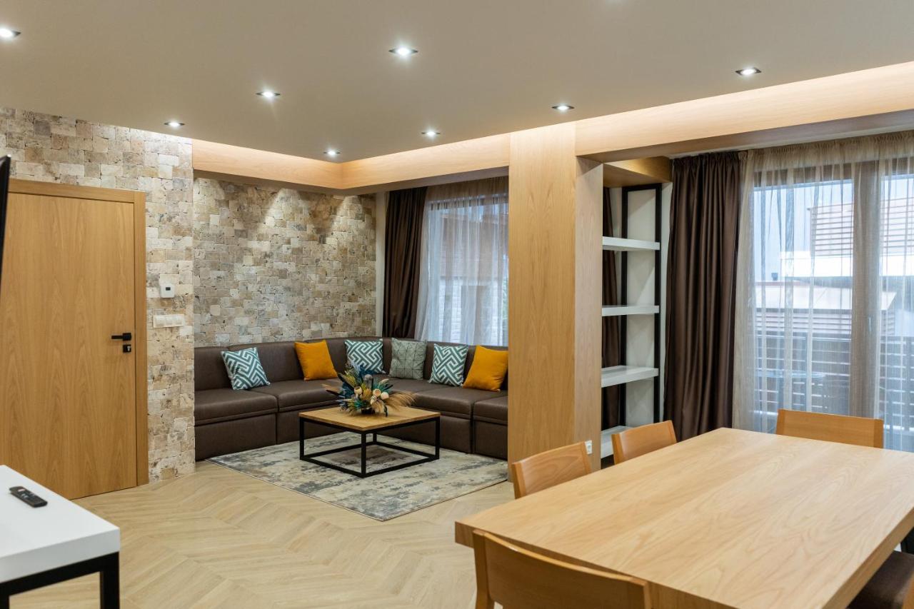 103 Alpine Hotel Panichishte Bagian luar foto